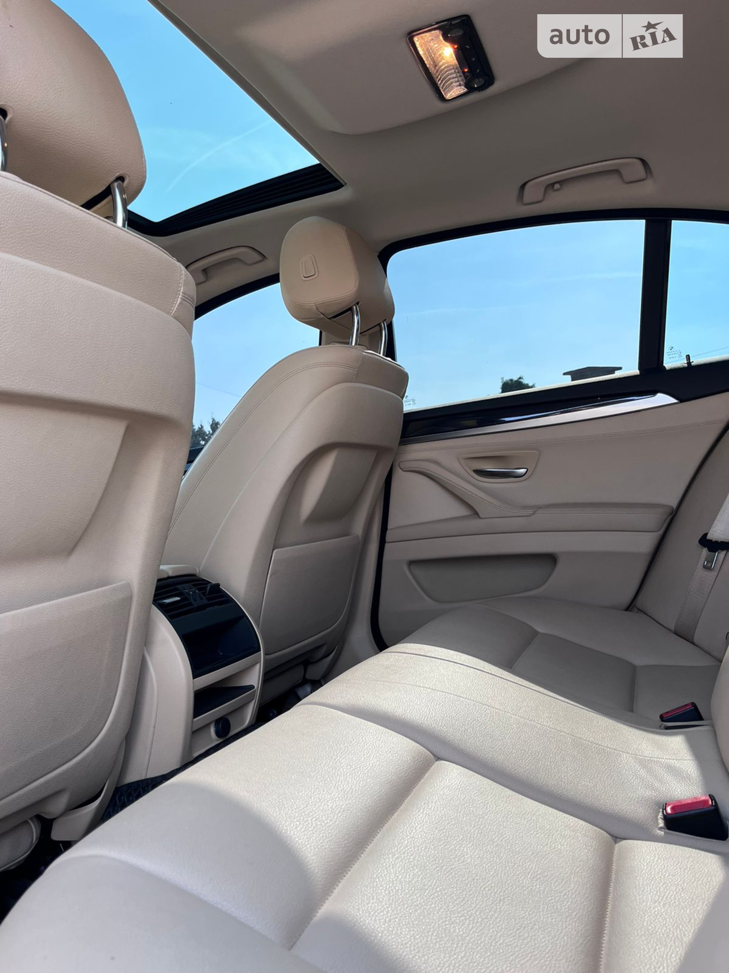 2016 BMW 5er - мініатюра 10