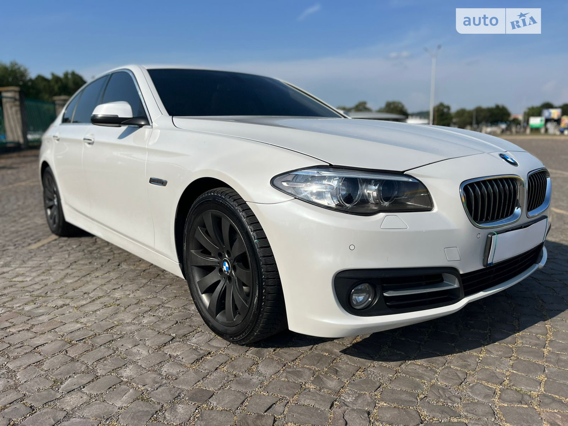 2016 BMW 5er - мініатюра 11
