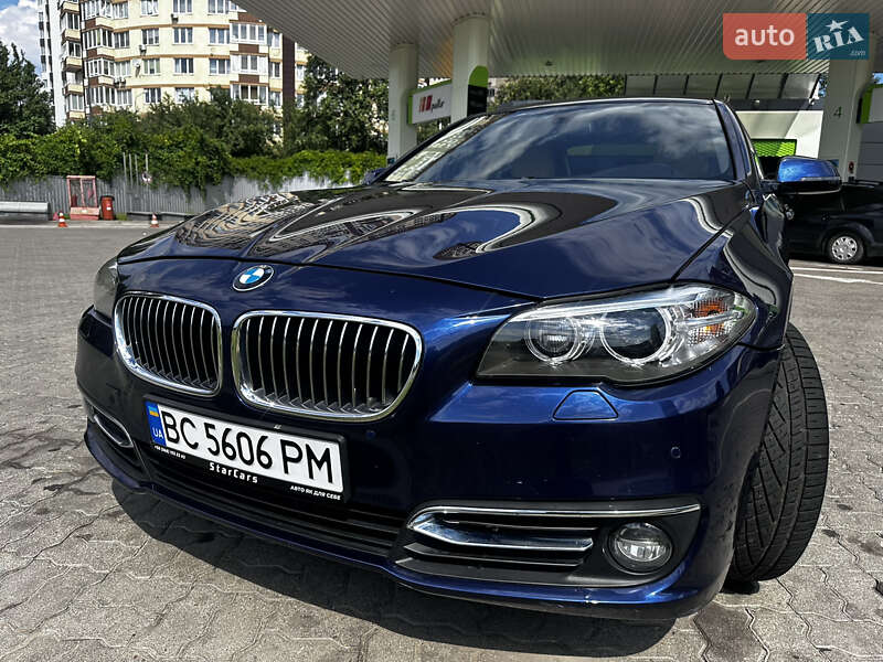 Седан BMW 5 Series 2015 в Львові
