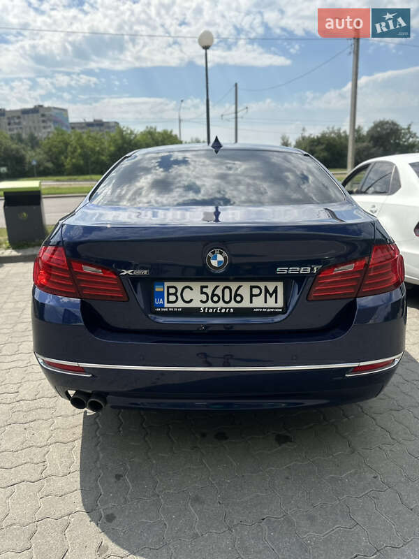 Седан BMW 5 Series 2015 в Львові
