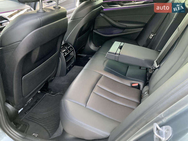 Седан BMW 5 Series 2017 в Киеве фото 10 Седан BMW 5 Series 2017 в Киеве