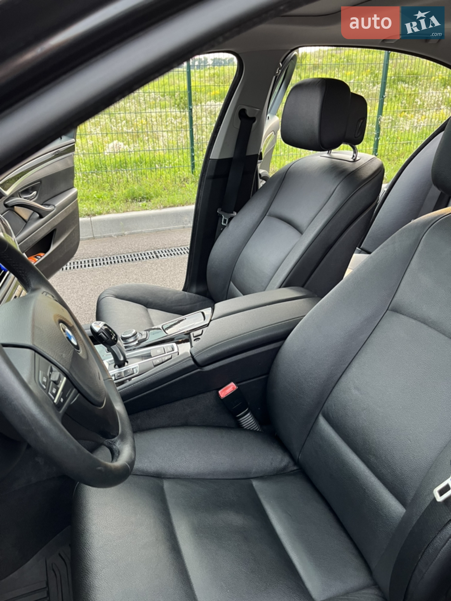 2012 BMW 5er - мініатюра 8