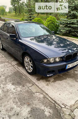 Седан BMW 5 Series 2001 в Новому Розділі