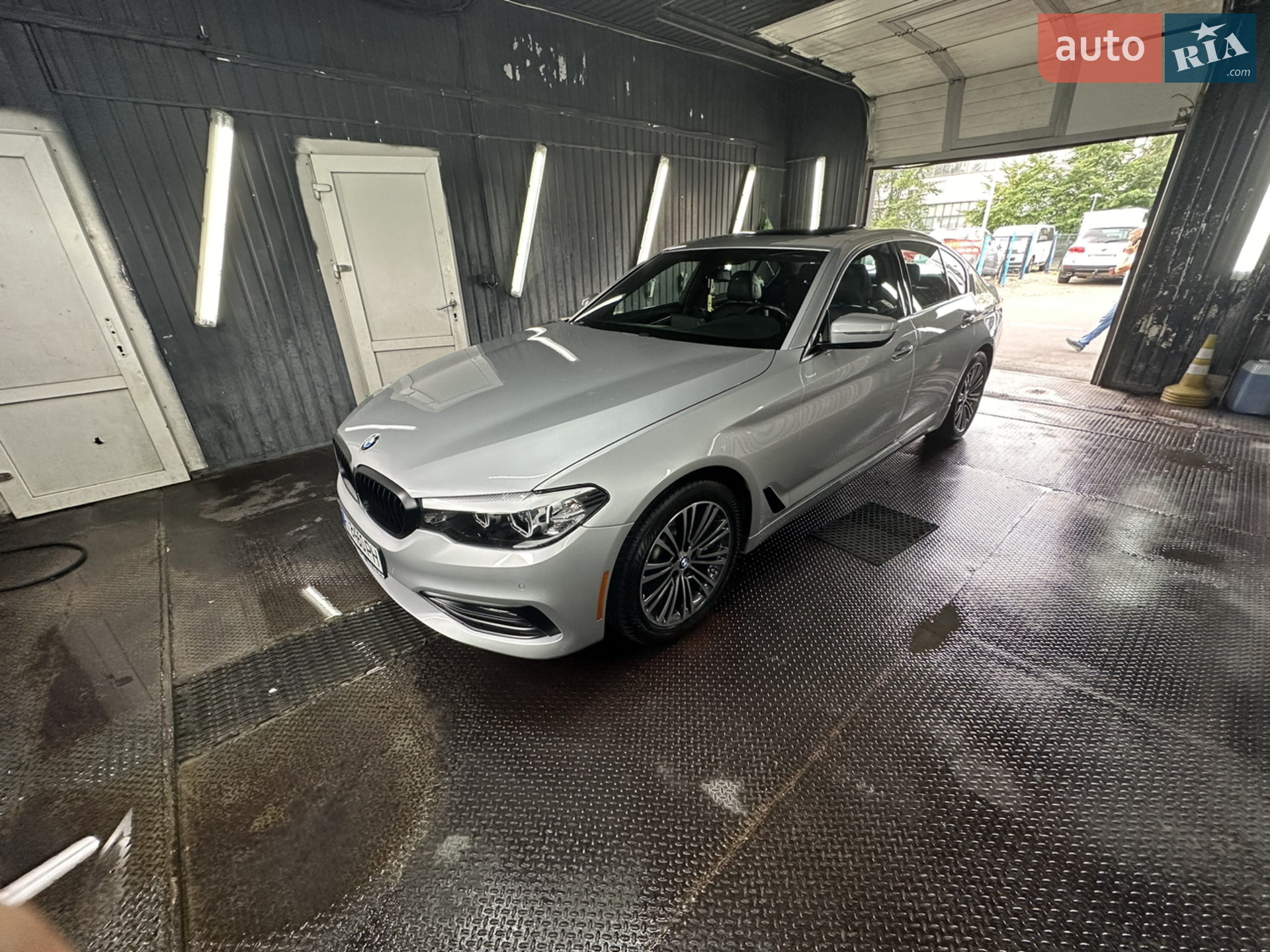 2017 BMW 5er - мініатюра 3