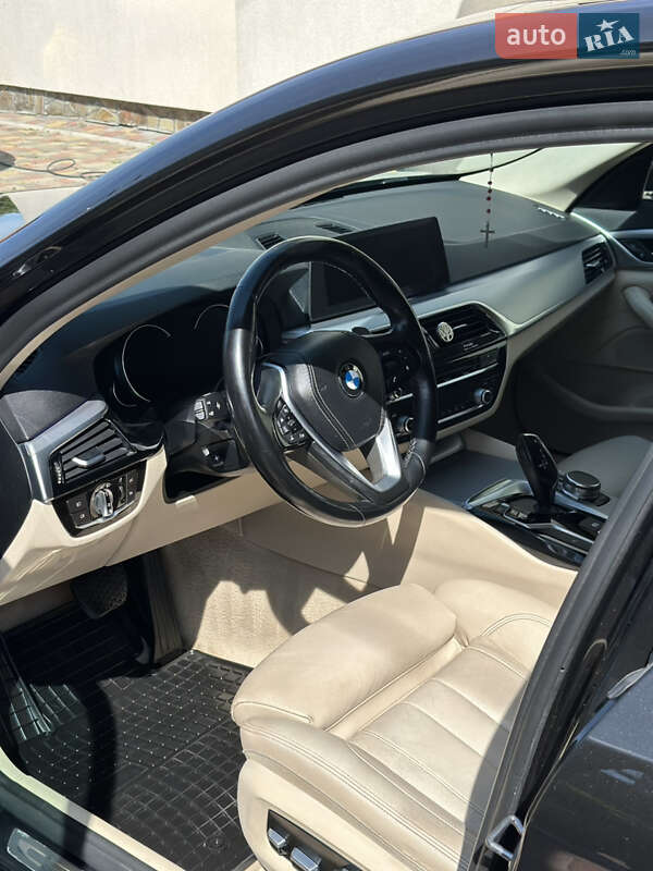 Седан BMW 5 Series 2017 в Львове фото 6 Седан BMW 5 Series 2017 в Львове