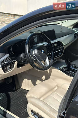 Седан BMW 5 Series 2017 в 