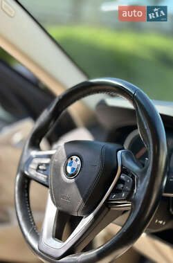 Седан BMW 5 Series 2017 в 