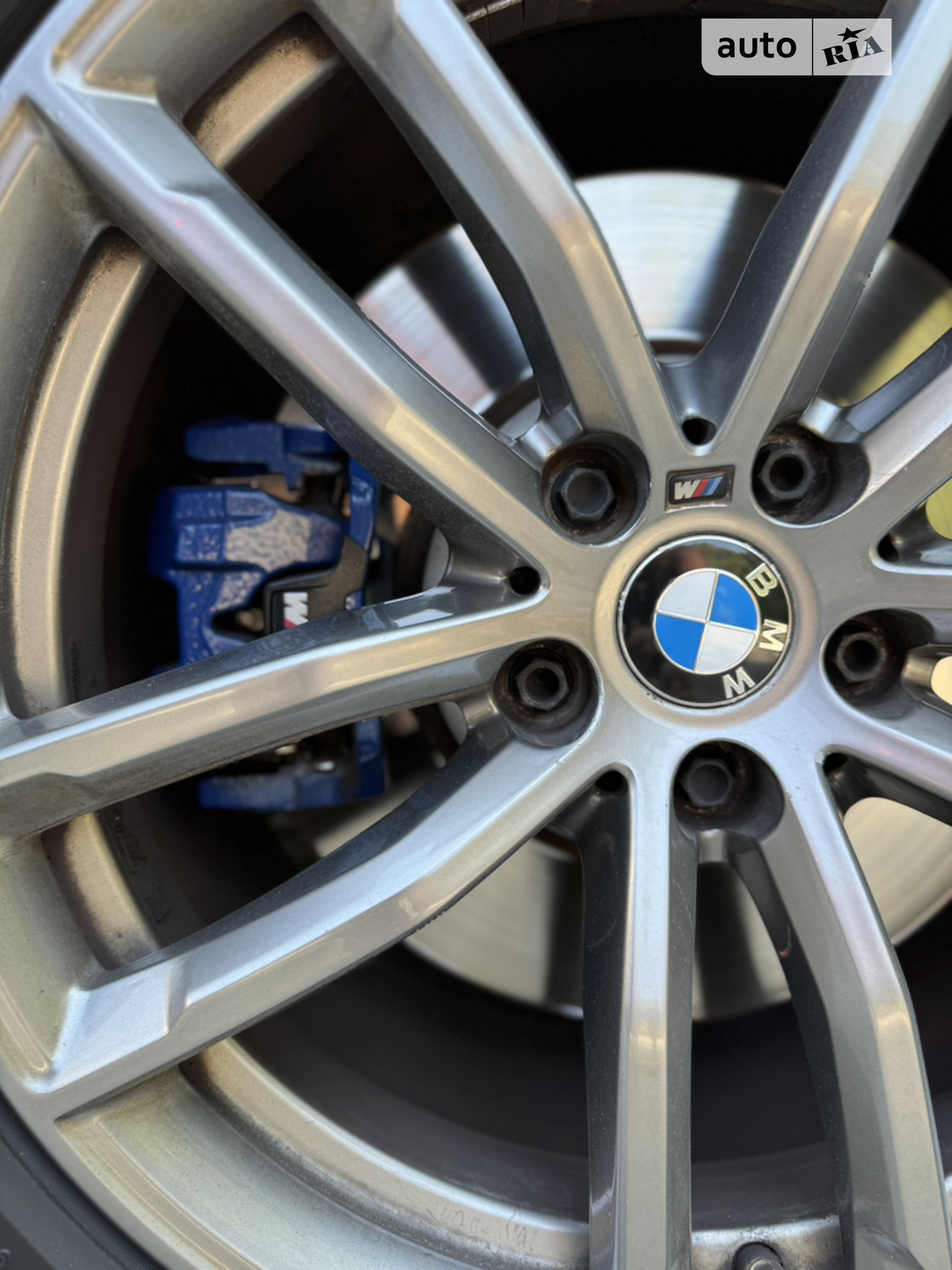 BMW 5 Series 2018 VIN WBAJC5105JWB87290 фото оголошення 10 з 19