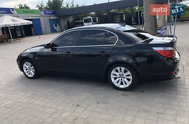 Седан BMW 5 Series 2004 в  фото 5 Седан BMW 5 Series 2004 в