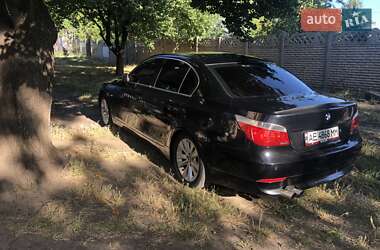 Седан BMW 5 Series 2004 в  фото 9 Седан BMW 5 Series 2004 в