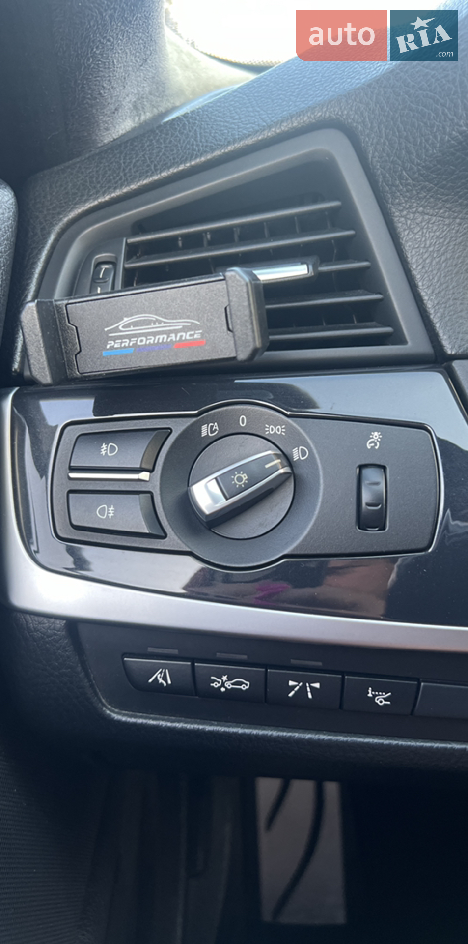 2012 BMW 5er - мініатюра 26