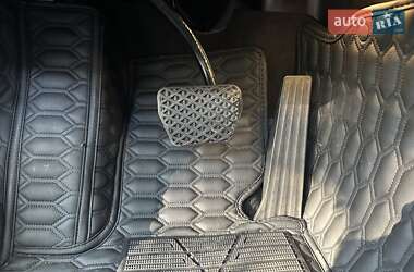 Седан BMW 5 Series 2015 в Киеве