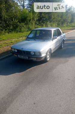 Седан BMW 5 Series 1986 в Днепре