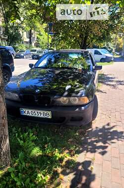 Седан BMW 5 Series 2000 в Киеве