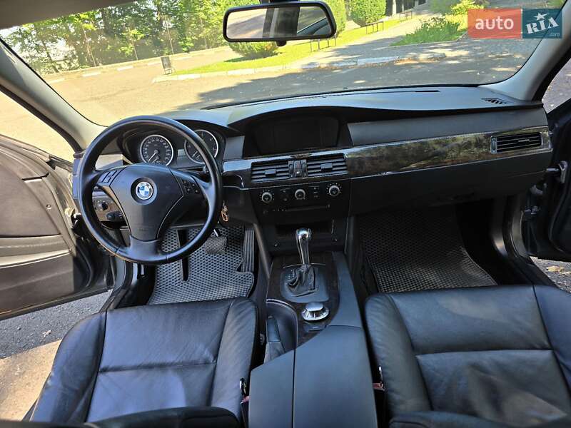 Универсал BMW 5 Series 2004 в Вижнице