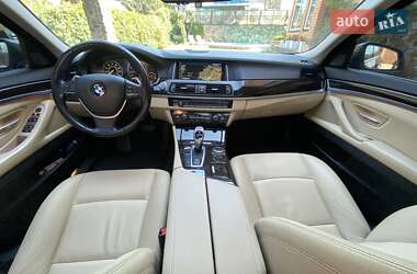 Седан BMW 5 Series 2015 в Черкасах