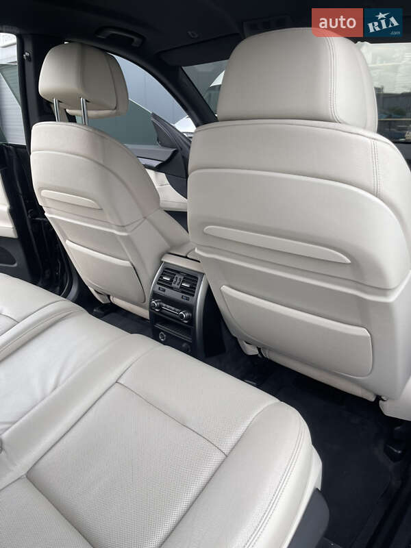 Ліфтбек BMW 5 Series 2012 в Мукачевому