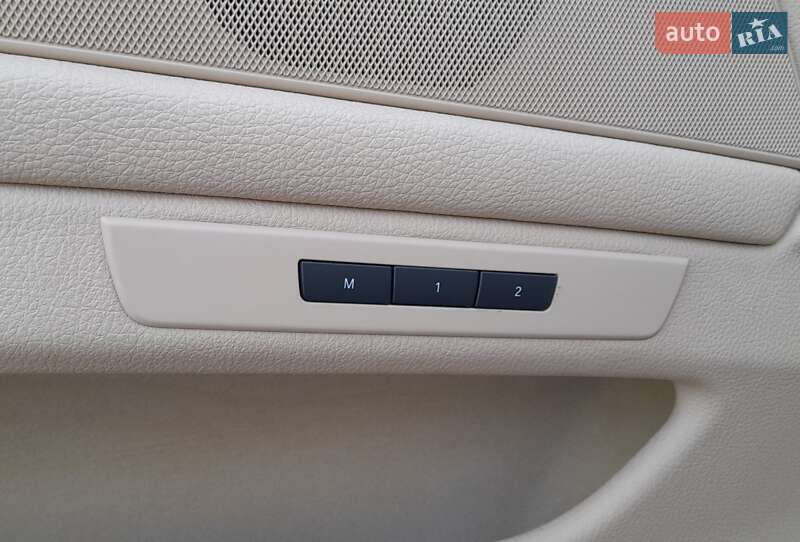 Седан BMW 5 Series 2013 в Мукачево