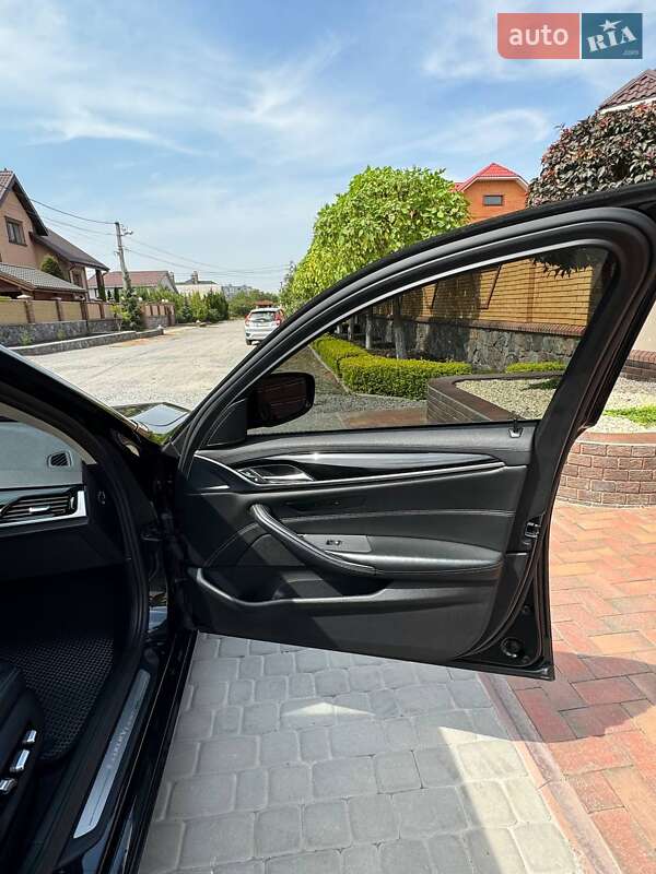 Седан BMW 5 Series 2017 в Кременчуге