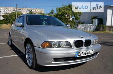 Седан BMW 5 Series 2002 в Одессе