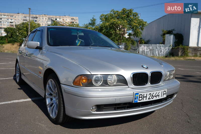 Седан BMW 5 Series 2002 в Бережанах