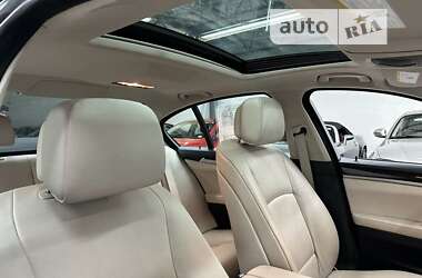 Седан BMW 5 Series 2013 в 