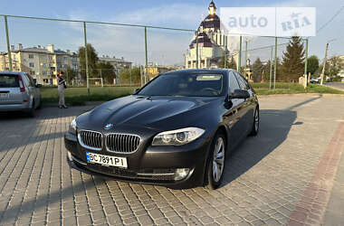 Седан BMW 5 Series 2013 в Львові