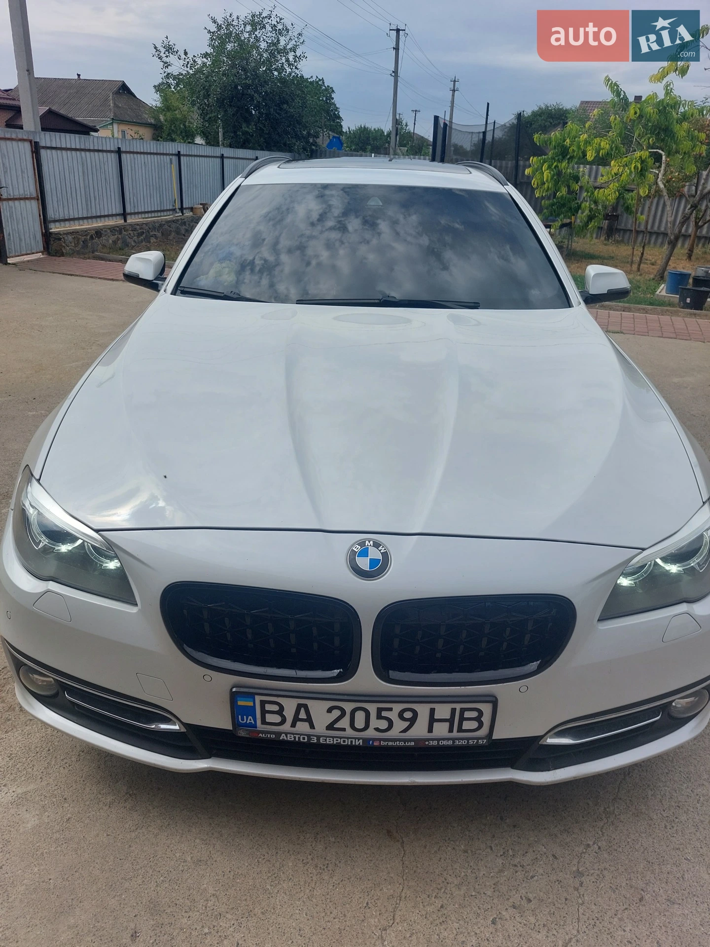 2013 BMW 5er - мініатюра 2