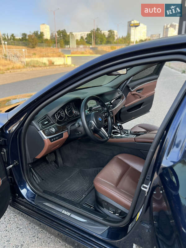 Седан BMW 5 Series 2011 в Харькове