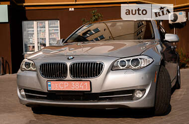 Седан BMW 5 Series 2012 в Дубно