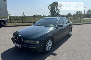 Седан BMW 5 Series 2002 в Каменке-Бугской