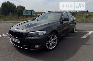 Седан BMW 5 Series 2013 в Ровно