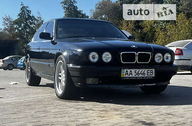 Седан BMW 5 Series 1992 в Бродах