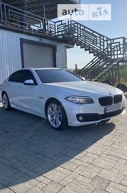 Седан BMW 5 Series 2013 в Тячеве