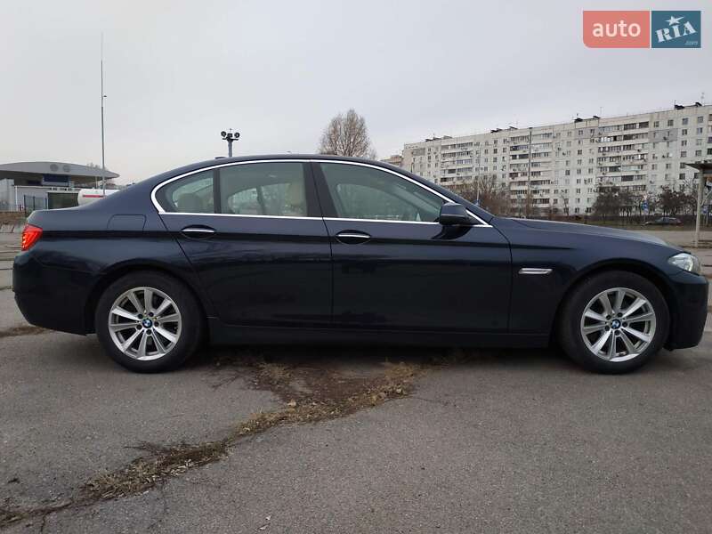 Седан BMW 5 Series 2014 в Запоріжжі