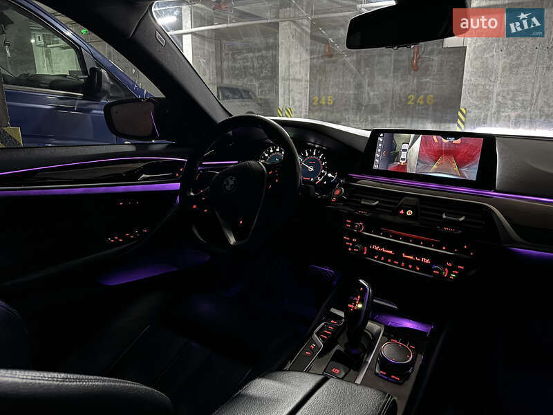 Седан BMW 5 Series 2017 в Львові