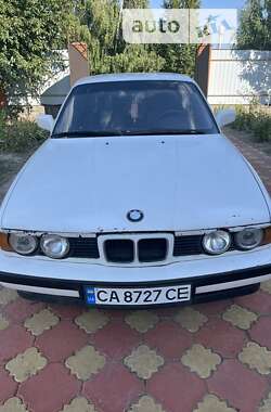 Седан BMW 5 Series 1989 в Мироновке