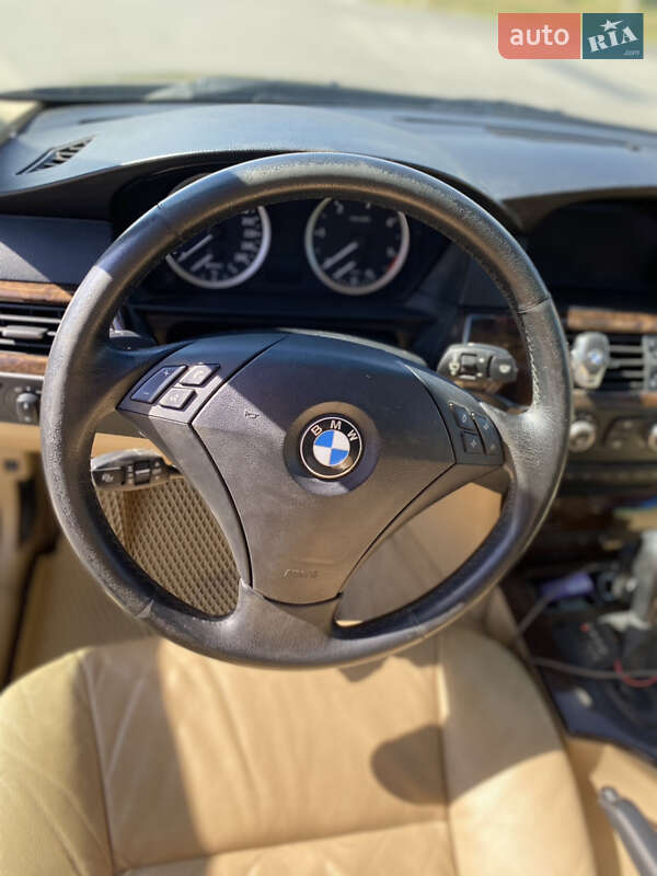 Седан BMW 5 Series 2006 в Львове