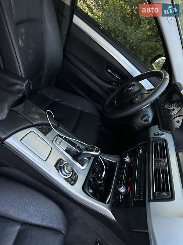 Седан BMW 5 Series 2011 в Кривому Розі