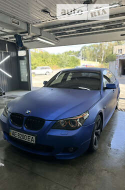 Седан BMW 5 Series 2004 в Дніпрі