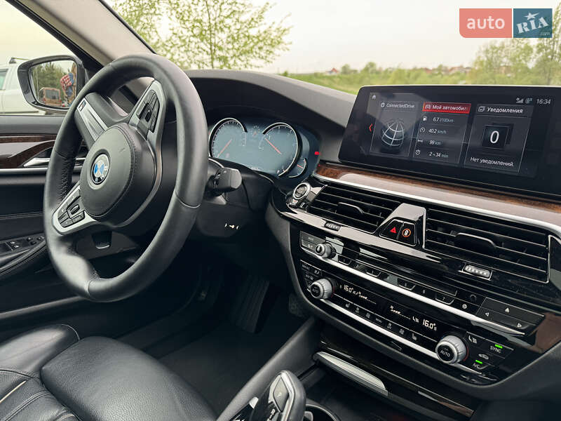Седан BMW 5 Series 2017 в Дрогобичі