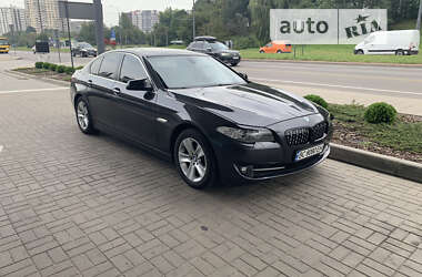 Седан BMW 5 Series 2013 в Львові