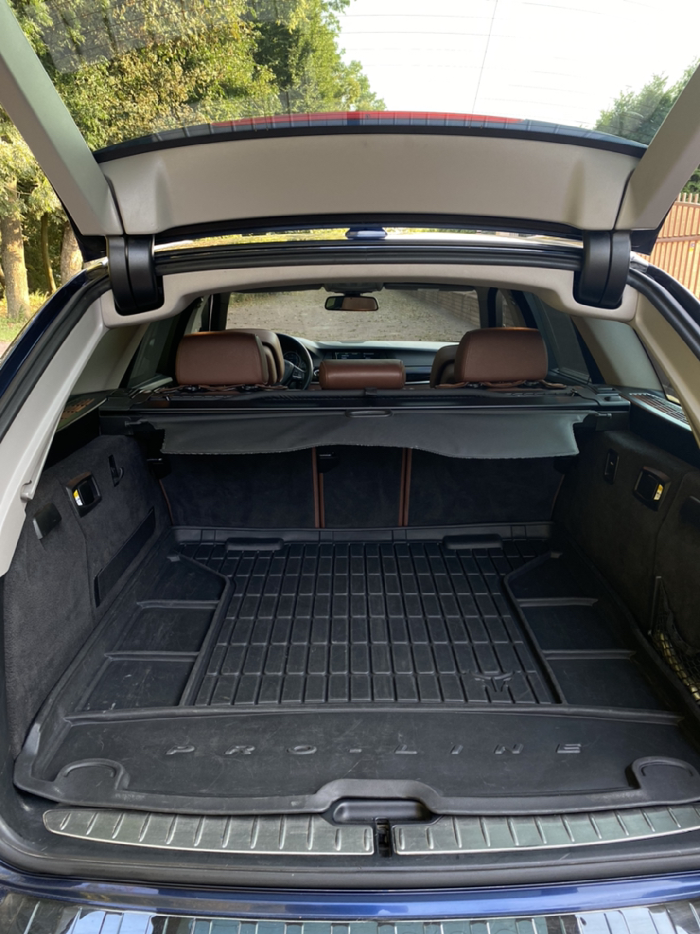 2011 BMW 5er - мініатюра 9
