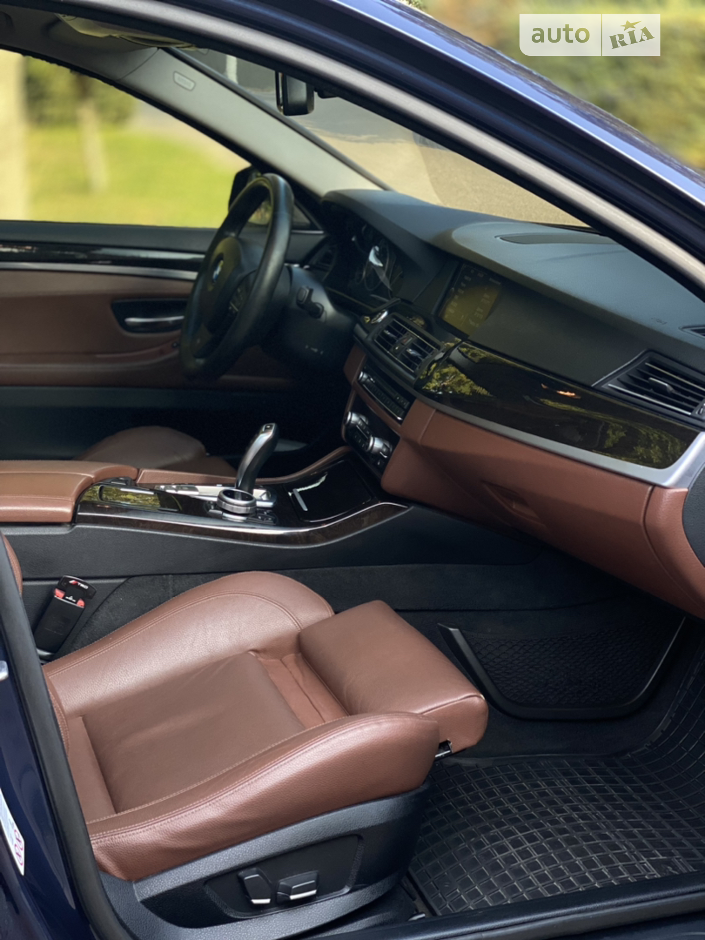 2011 BMW 5er - мініатюра 14