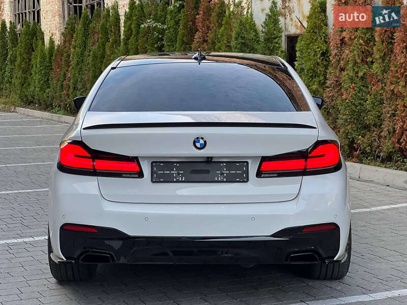 Седан BMW 5 Series 2020 в Львове