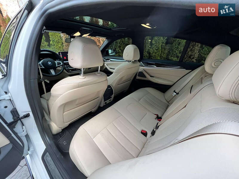 Седан BMW 5 Series 2020 в Львове