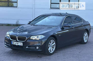 Седан BMW 5 Series 2015 в Ровно