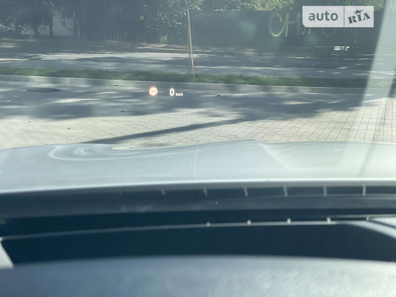 Седан BMW 5 Series 2015 в Хмельницком