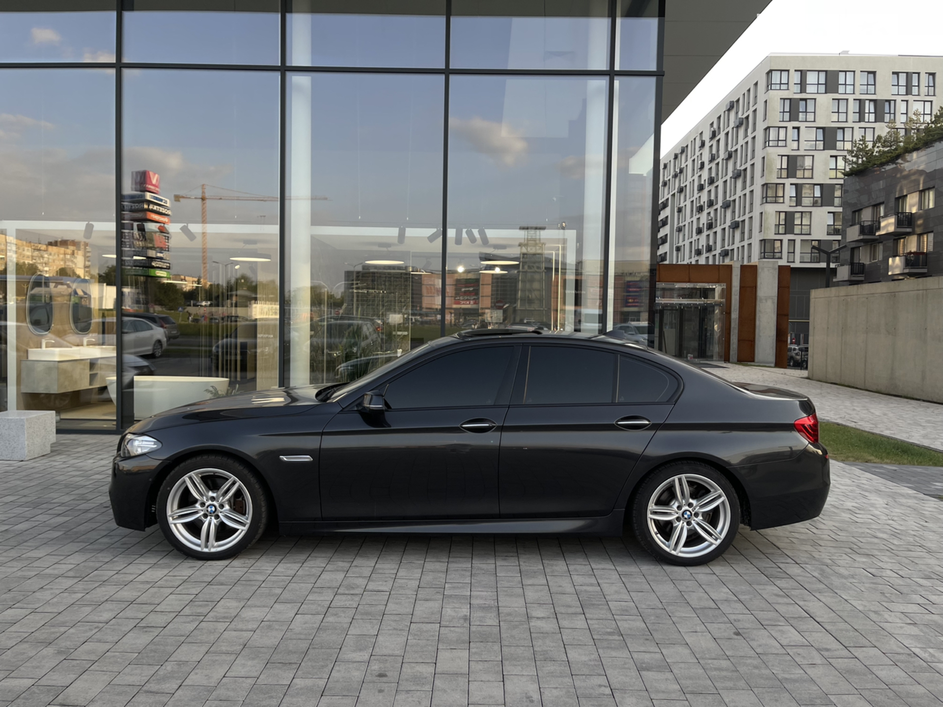2013 BMW 5er - мініатюра 5