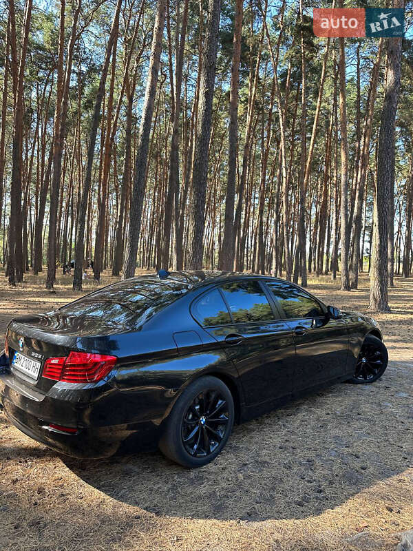 Седан BMW 5 Series 2015 в Сумах